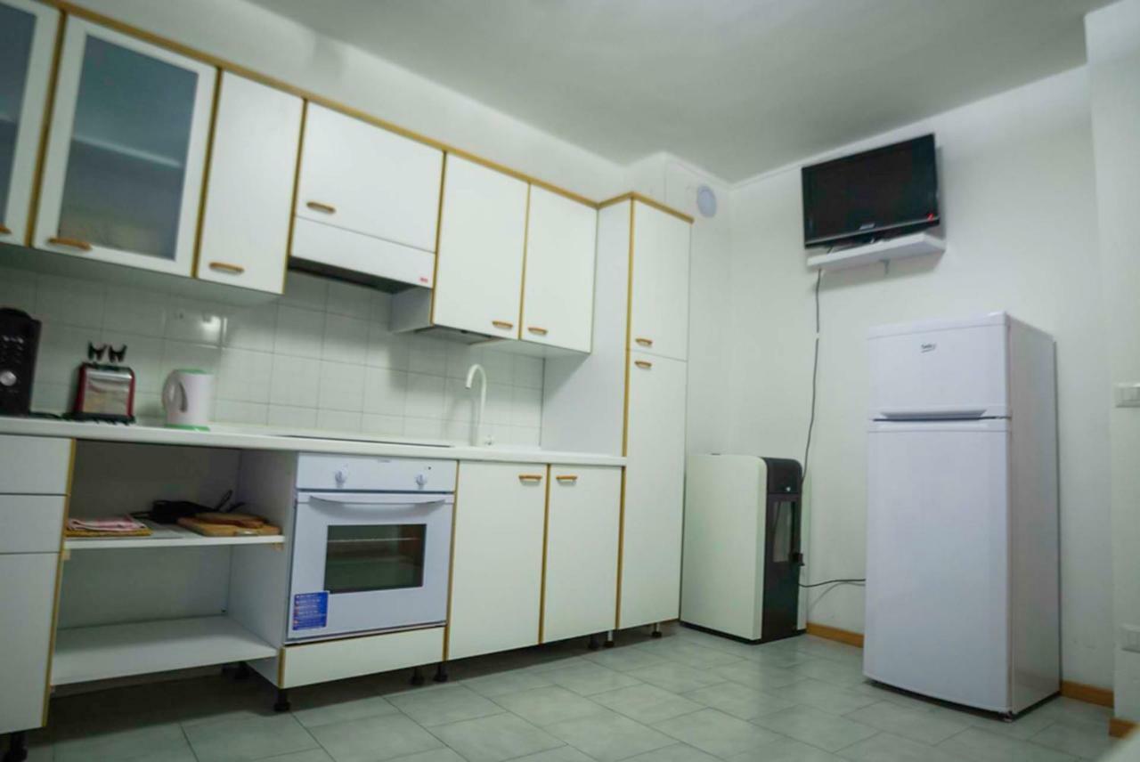Sleepingarda Apartman Tenno Kültér fotó